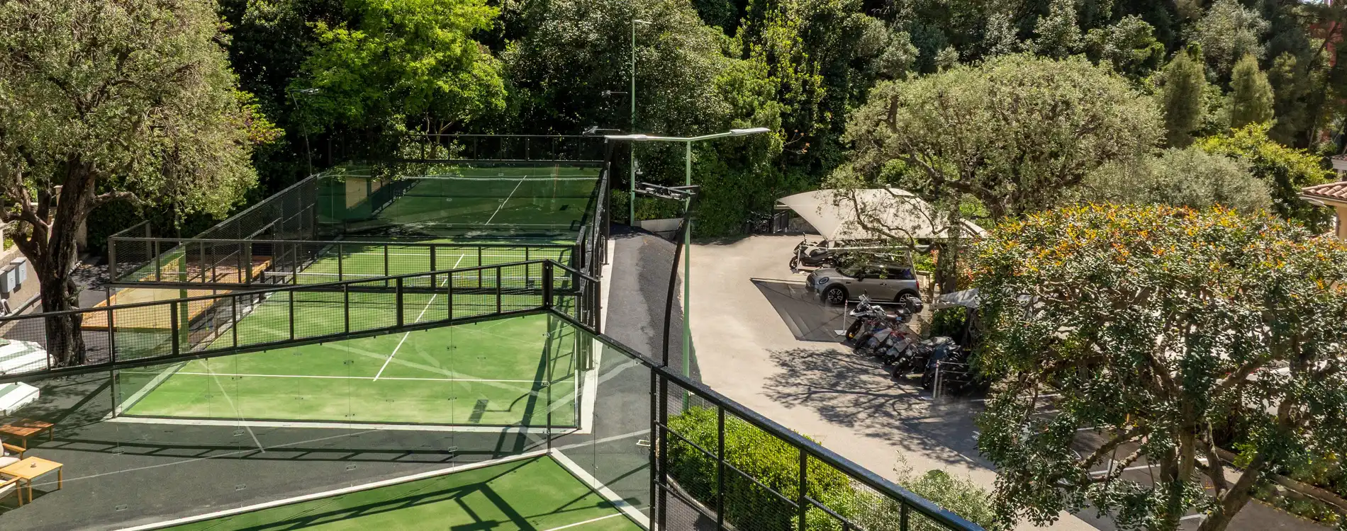 découvrez le padel bar branché, l'endroit idéal pour allier sport et convivialité dans une ambiance tendance et détendue.